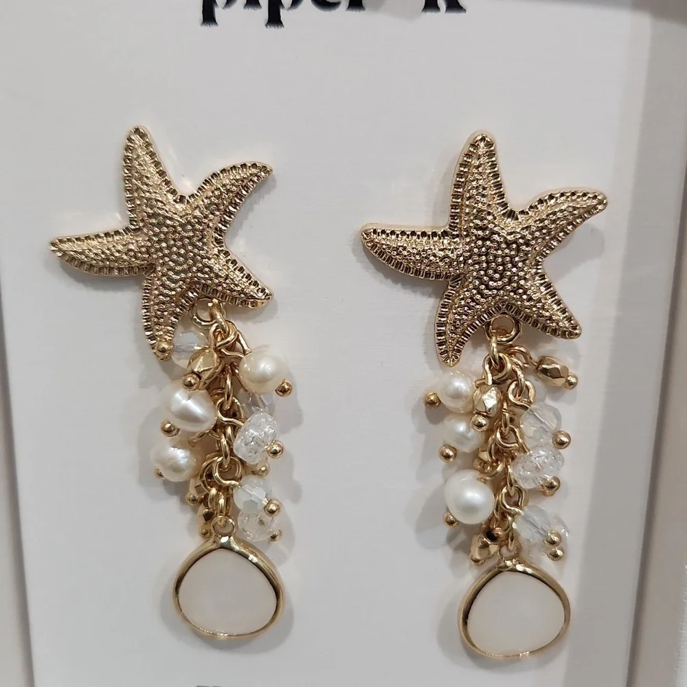 💛🔹Piper k🔹Gold Starfish Freshwater Pearl Cluster Glass Stone Dangle Earrings
